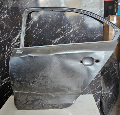 VOLKSWAGEN JETTA SOL ARKA KAPI 5C6833055