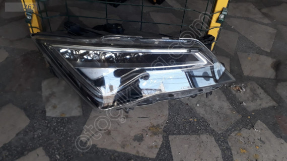 SEAT ATECA 2017 MODEL SAĞ FAR
