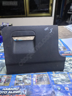 Golf 5 sol taraf torpido gözü