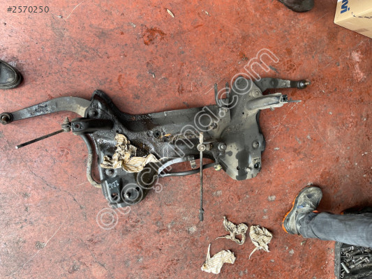PEUGEOT 206 MOTOR TRAVERSİ BEŞİK ORJİNAL ÇIKMA PEJO