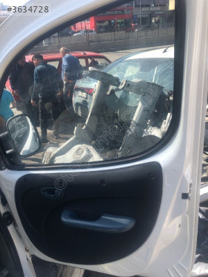 FİAT DOBLO SAĞ KAPI DÖŞEMESİ