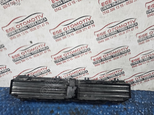 BMW 3 SERİSİ G20 RADYATÖR HAVA YÖNLENDİRİCİ ORJINAL HATASIZ