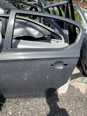 Opel Corsa D sol arka kapı