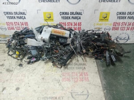 OPELASTRA J SİGORTA KUTUSU TESİSATI OEM 13364347 ÇIKMAYEDEK PARÇA