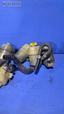 Mazda 323 Direksiyon Hidrolik Bidonu