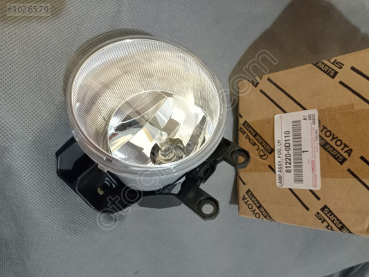 Toyoto hilux sis far sol orj sifir 812200D110