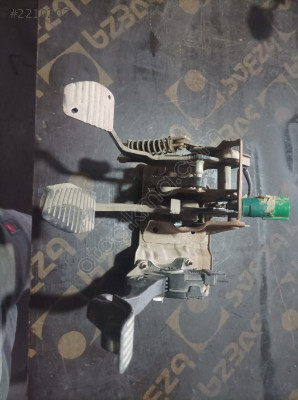 PEUGEOT 301 PEDAL TAKIMI