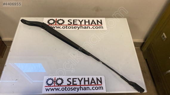 9822931880 Peugeot 2008 2024 Opel Corsa F sağ ön silecek kolu