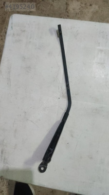 Opel Corsa b 5 kapı arka silecek kolu çıkma gm