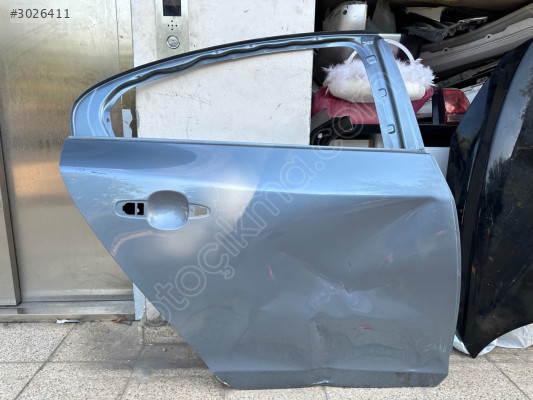 VOLVO S60 ÇIKMA ORJİNAL SAĞ ARKA KAPI BD2