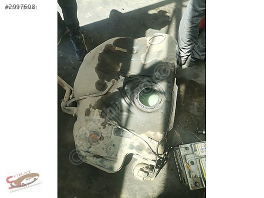 OPEL INSİGNİA 2012 MODEL DİZEL YAKIT DEPOSU ORİJİNAL ÇIKMA