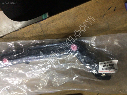 Toyota tampon tutucusu orjinal