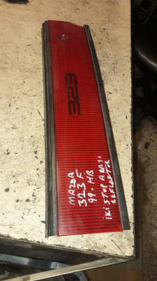 MAZDA 323F 1999  REFLEKTÖR