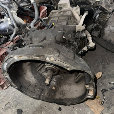 HYUNDAİ STAREX CRDİ KOMPLE ŞANZIMAN ÜÇEL OTO ÇIKMA BURSA