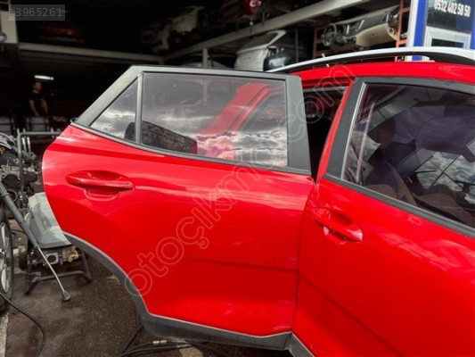 2022 Kia Stonic Sağ Arka Kapı