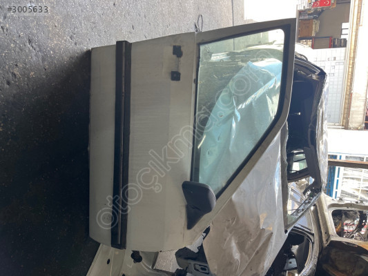 RENAULT 21 SAĞ ÖN KAPI