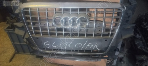 Çıkma Audi Q5 Makyajlı Kasa Ön Panjur Parçası