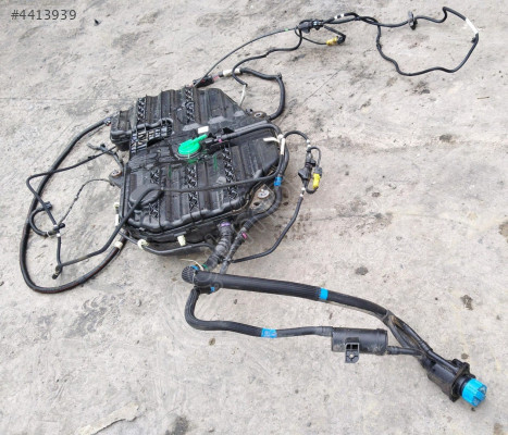 RENAULT MEGANE 4 ADBLUE DEPOSU ÇEVİK OTO ÇIKMA