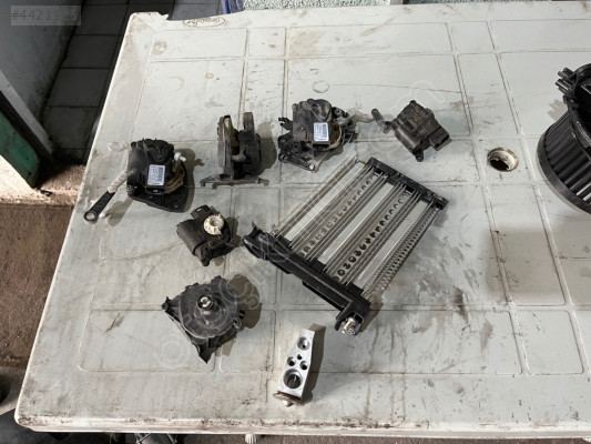 Ww PASSAT B8 KALORİFER YÖNLENDİRME MOTORLARI