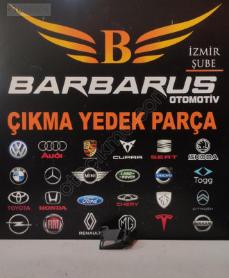 AUDİ A3 SAĞ SİS FARI BRAKETİ 8V3807262