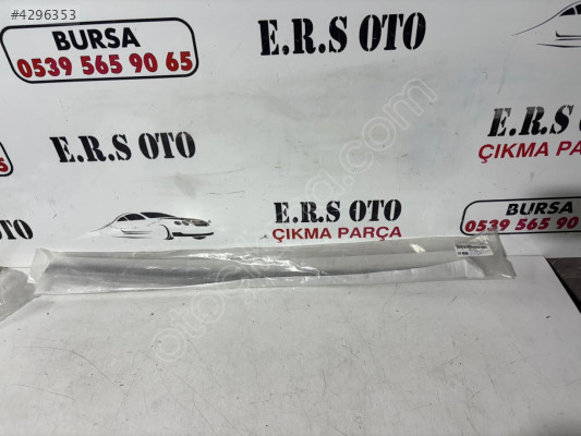 HYUNDAİ İ20 SAĞ ARKA CAM DIŞ SIYIRICI SIFIR ORJ 83220C7000