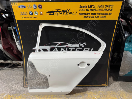 VOLKSWAGEN JETTA SOL ARKA KAPI ÇIKMA ORİJİNAL