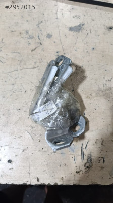 FORD COURİER SAĞ ÖN KAPI MENTEŞESİ