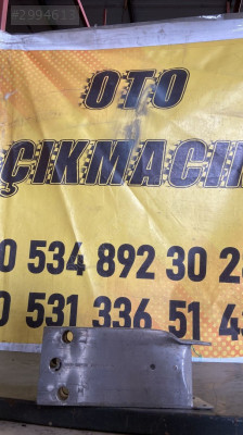Mercedes A246 ön tampon demiri ayağı A2466200295