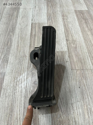 VOLKSWAGEN GOLF 5 GAZ PETALİ 1K1721503 ÇIKMA ORJİNAL