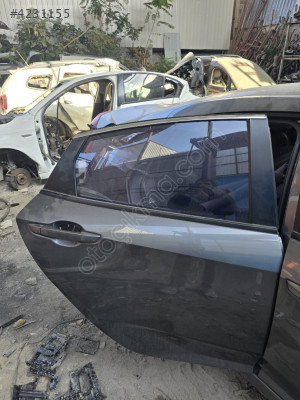 2021 HONDA CİVİC SAĞ ARKA KAPI