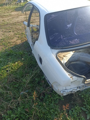 TOYOTA COROLLA SOL ARKA ÇAMURLUK ORJINAL ÇIKMA