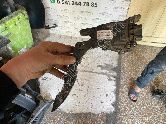 DACİA SANDERO GAZ PEDALI ORJİNAL ÇIKMA 8200386506