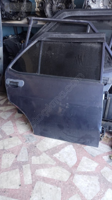 Kartal sağ arka kapı