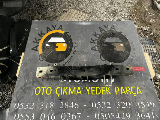 Mitsubishi L200 Motor Alt Traversi Orjinal Çıkma