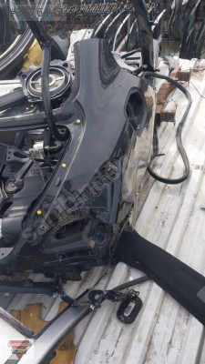 MERCEDES C200 SAĞ ARKA ÇAMURLUK