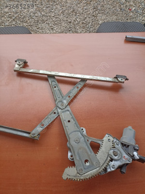 Honda Civic Fb7 Sağ Ön Kapı Cam Kiriko
