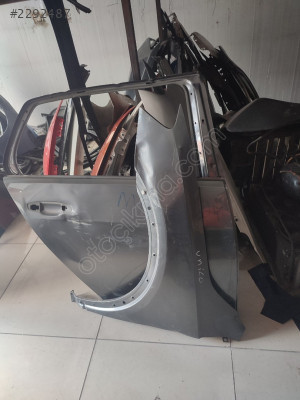 Audi q3 sol çamurluk orjinal çıkma parça