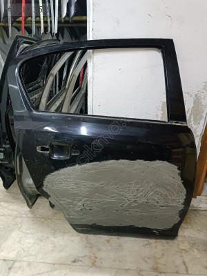 Corsa D sağ arka kapı çıkma orjinal