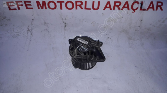 Renault Trafic 2.0 Kalorifer Motoru  /EFE