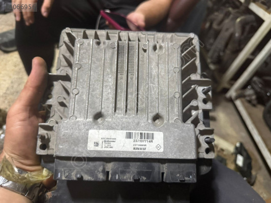 RENAULT FLUENCE 1.5 DCİ MOTOR BEYNİ 237107714R ORJ ÇIKMA