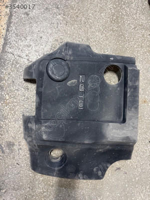 Audi a6 2.0 tdi motor kapağı