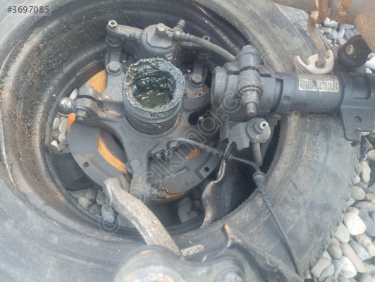 Renault Megane Sağ Teker taşıyıcısı