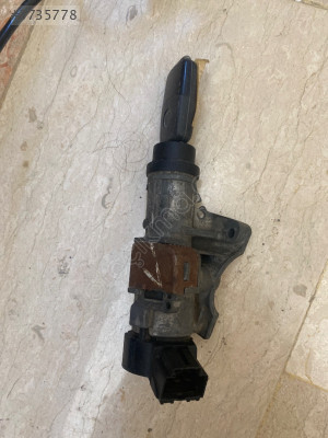 VOLKSWAGEN PASSAT KONTAK ANAHTARI 6R0905851