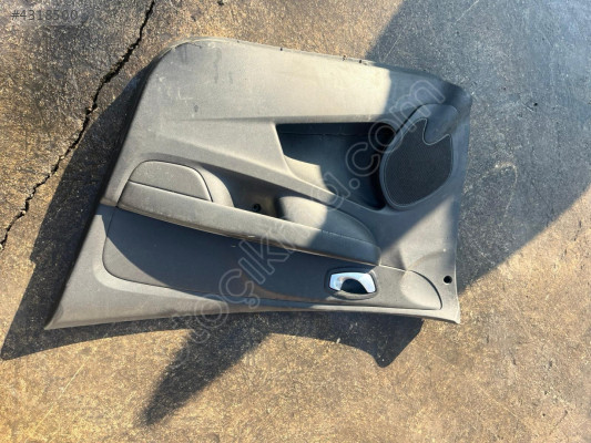 RENAULT CLİO 4 SAĞ ÖN KAPI DÖŞEMESİ