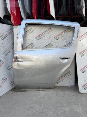 Dacia sandero sol arka kapı (az hasarlı ürün)