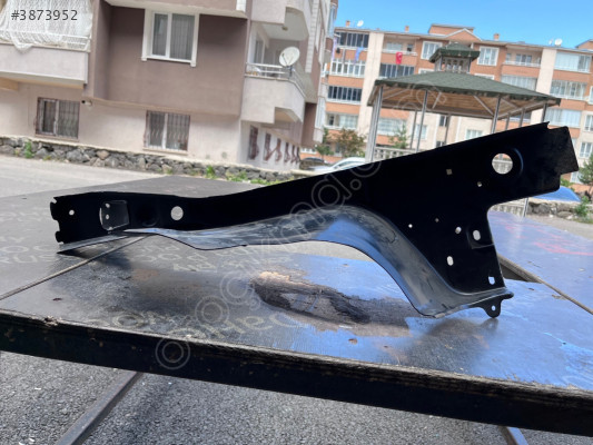 SAĞ ÖN PANEL TAKVİYE SACI JETTA 97-05