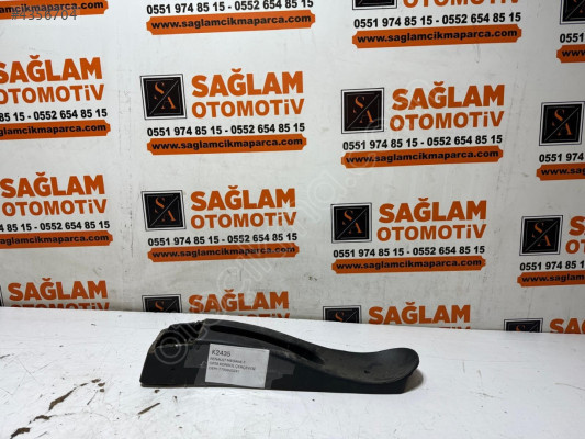 ÇIKMA RENAULT MEGANE-1 ORTA KONSOL ÇERÇEVESİ OEM 7700843247