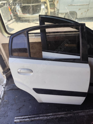 Kia Rio 2005 - 2011 Hatchback Sağ Arka Kapı
