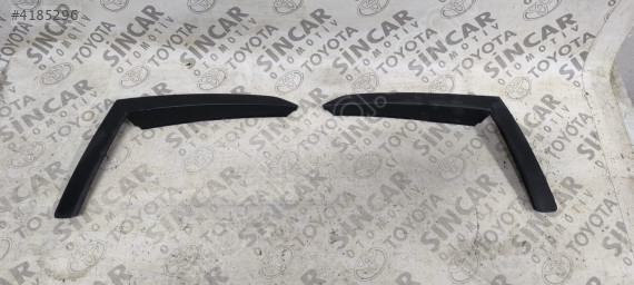 SKODA OCTAVİA 2021 2024 ÖN SİS FARI KAŞI SAĞ SOL 5E3807834 -33