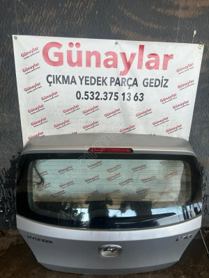 HYUNDAİ İ30 BAGAJ KAPAĞI